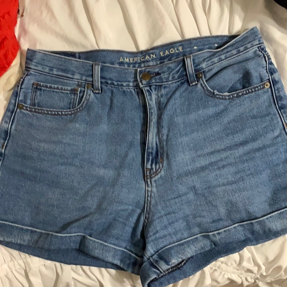 American Eagle Mom Shorts High Waisted